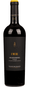 I muri negroamaro vigneti del salento puglia Bestel I Muri Negroamaro bij Casa del Vino